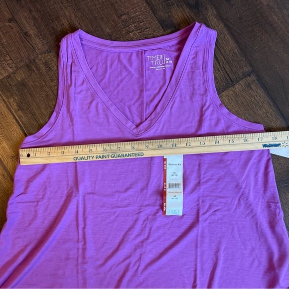 Time and Tru Women's Hi-Low Relaxed Fit Sleeveless Tank Top Purple Size M (8-10) - Picture 9 of 13
